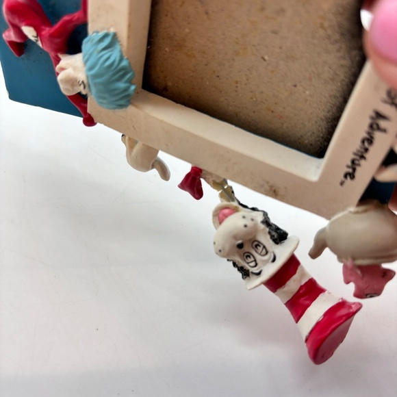 Universal Dr. Seuss Cat in the Hat Islands of Adventure Freestanding Photo Frame - Picture 10 of 16